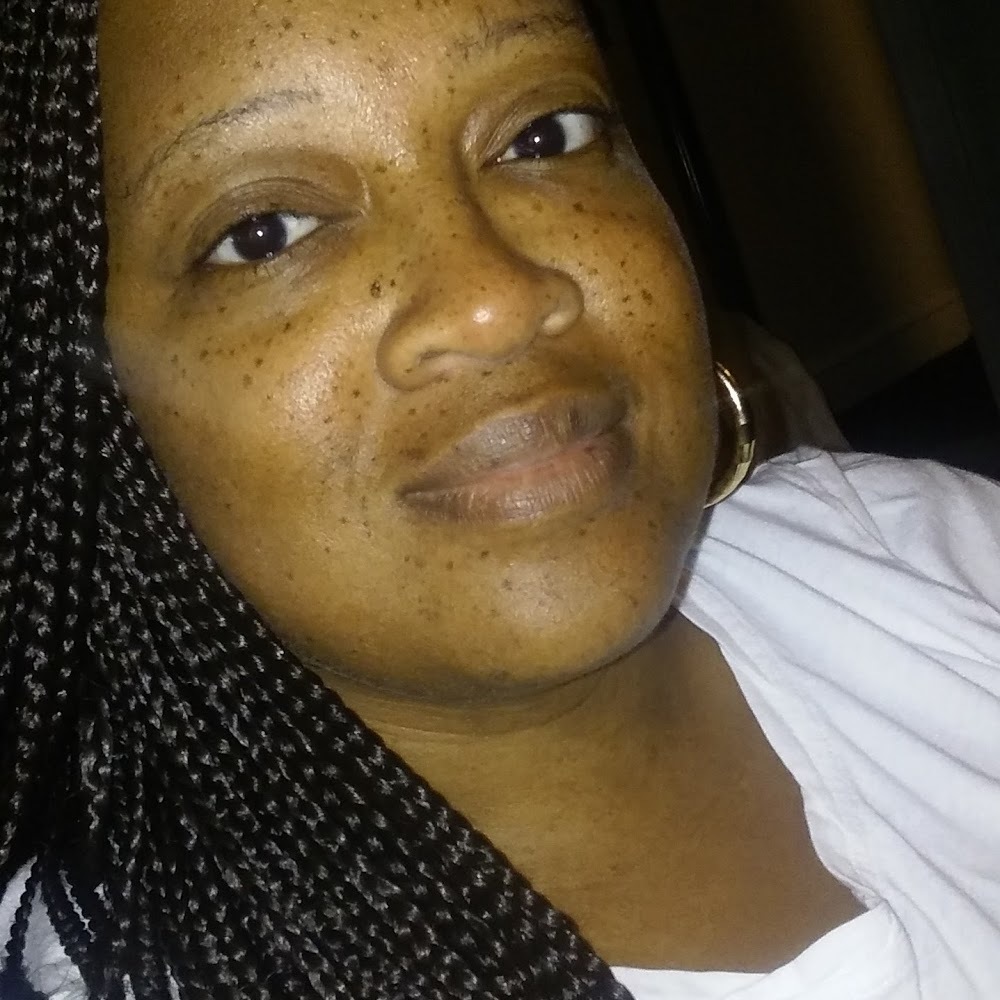 Meet your Posher, Roslyn